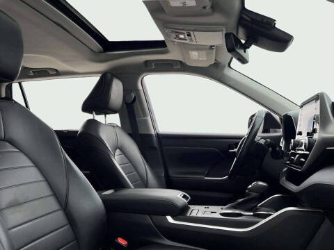 2020 Toyota Highlander Hybrid XLE