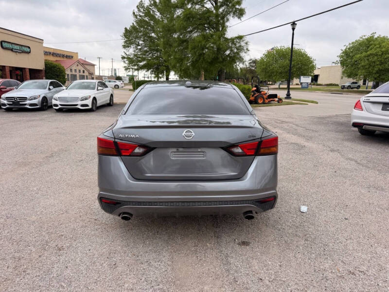 2021 Nissan Altima 2.5 SR
