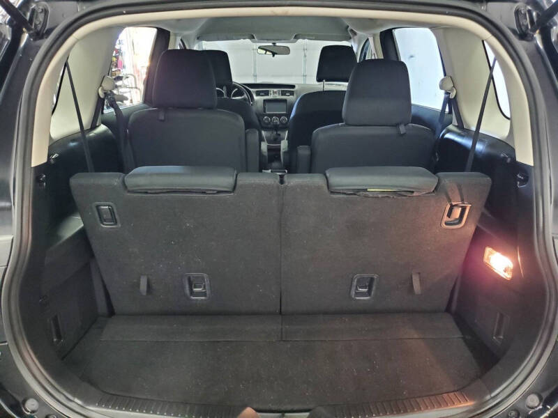 2013 Mazda MAZDA5 Sport