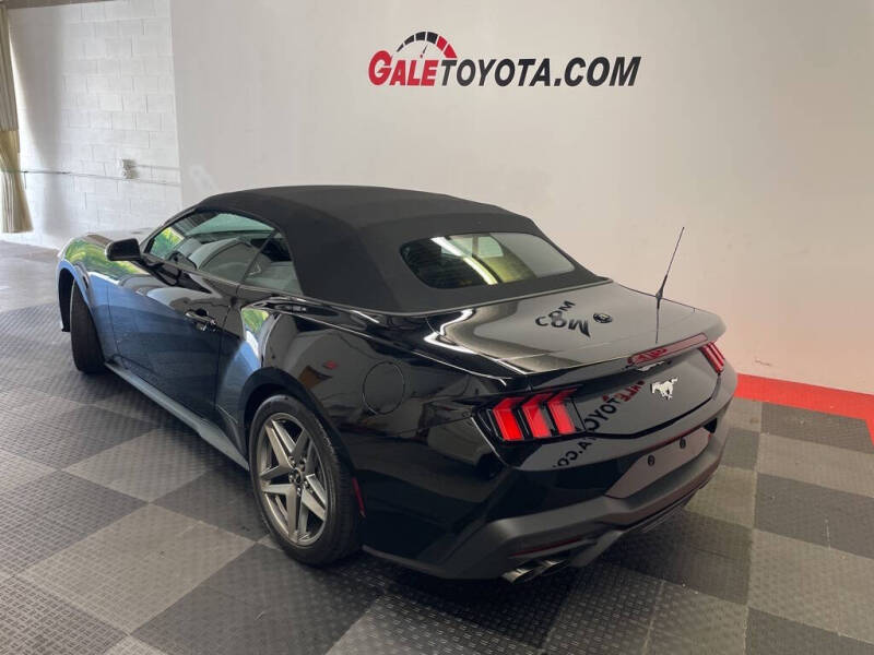 2024 Ford Mustang EcoBoost