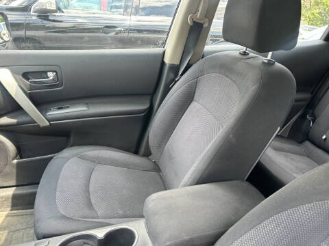 2012 Nissan Rogue S