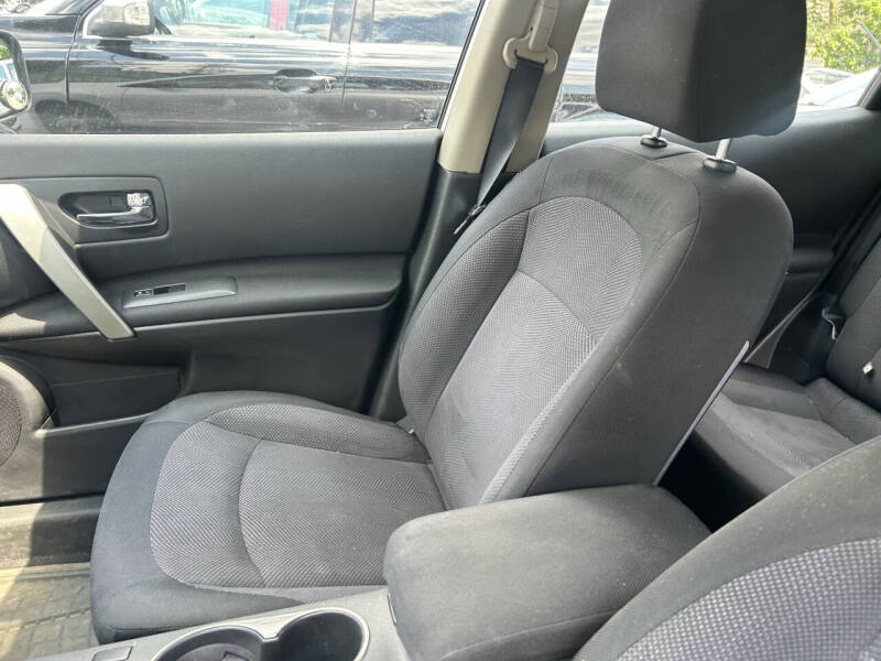 2012 Nissan Rogue S