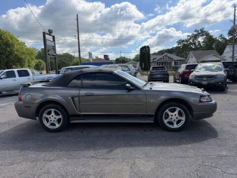 2002 Ford Mustang Deluxe