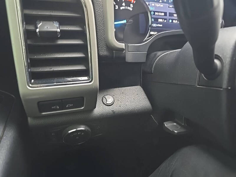 2019 Ford F-350 Super Duty Lariat