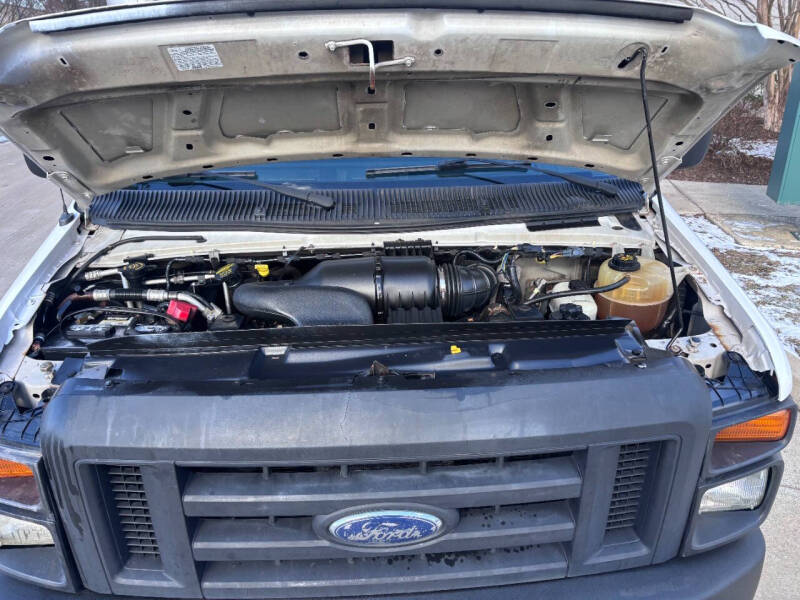 2013 Ford E-Series E-350 SD