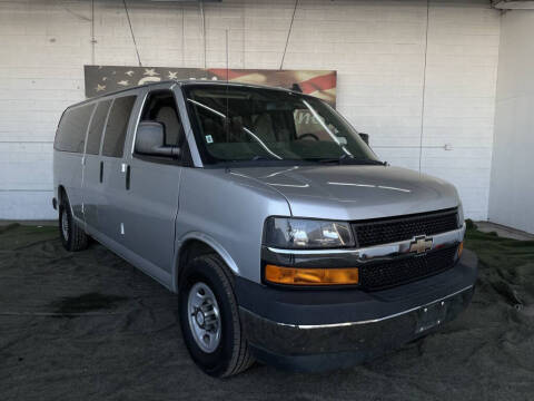 2017 Chevrolet Express LT 3500