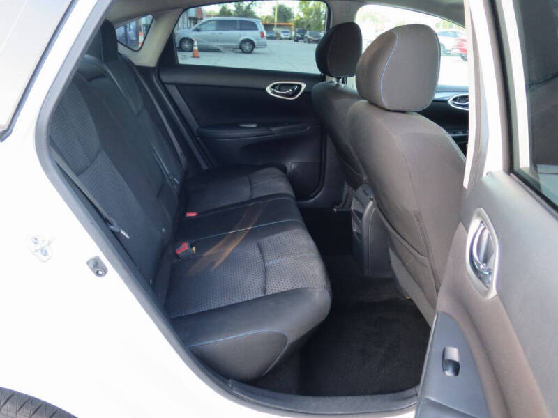 2017 Nissan Sentra SR Turbo - Photo 13