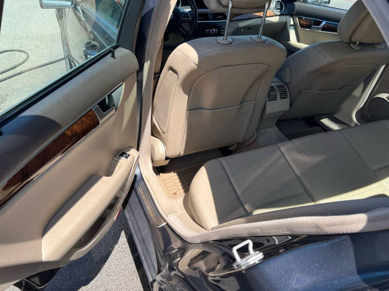 2013 Mercedes-Benz C-Class C 300 Luxury 4MATIC