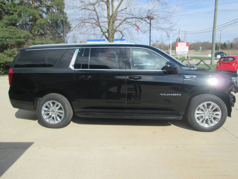 2023 GMC Yukon XL SLE