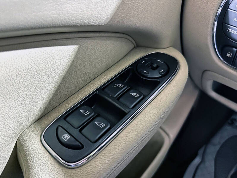 2005 Jaguar XJ-Series XJ8 L