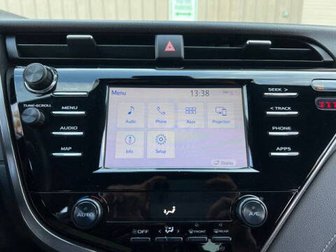 2019 Toyota Camry SE