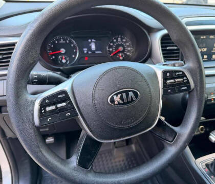 2020 Kia Sorento S V6