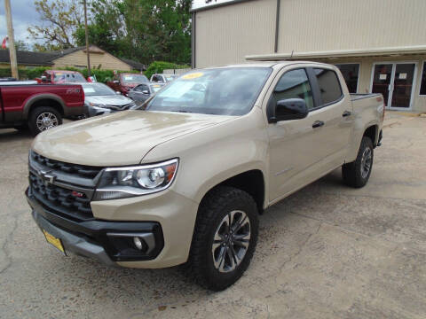 2021 Chevrolet Colorado for sale at Campos Trucks & SUVs, Inc. in Houston TX