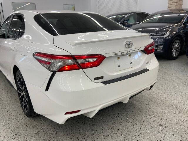 2018 Toyota Camry SE