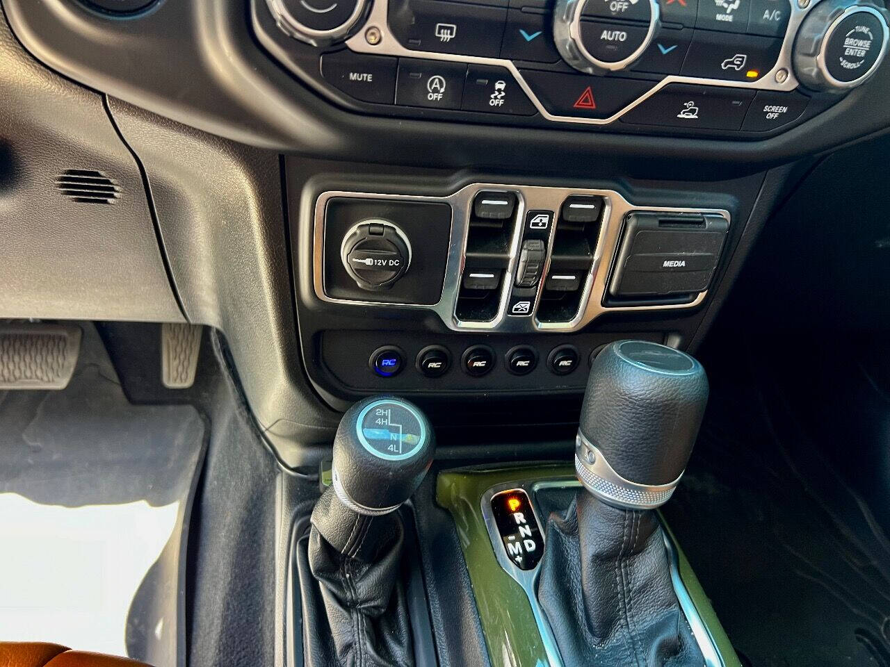 2021 JEEP Gladiator Pickup - $55,999