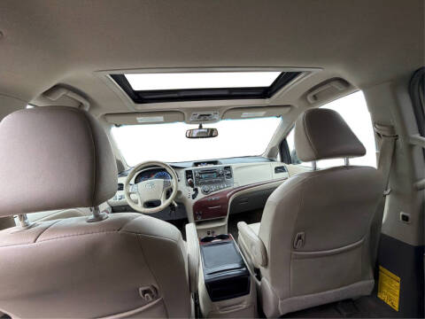 2013 Toyota Sienna