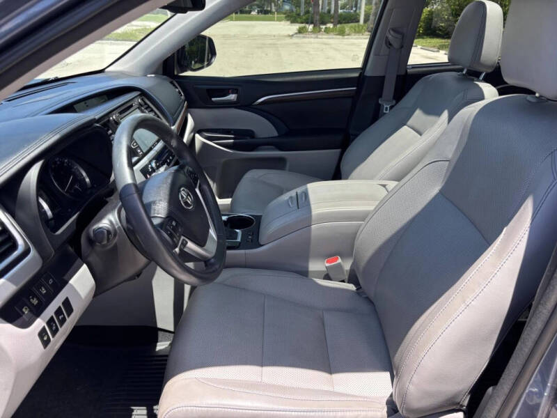 2016 Toyota Highlander