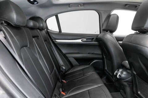 2018 Alfa Romeo Stelvio Sport