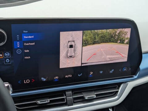 2024 Chevrolet Equinox EV LT