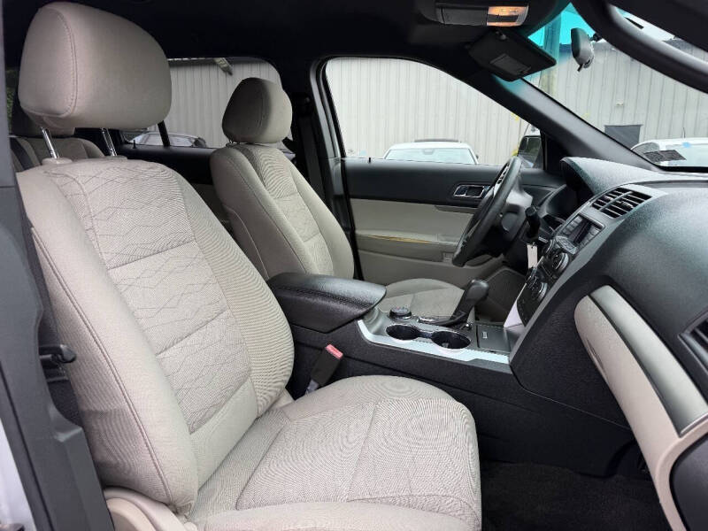 2015 Ford Explorer