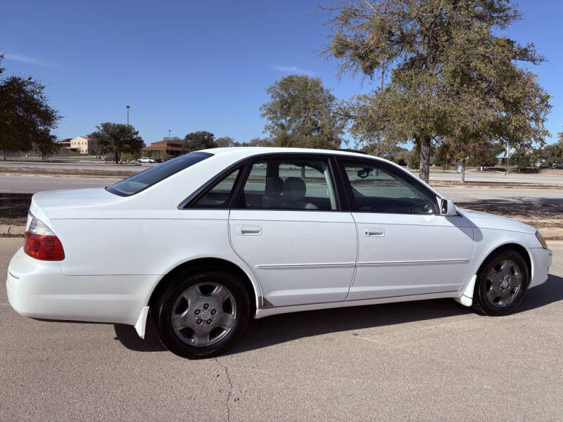 2003 Toyota Avalon XLS