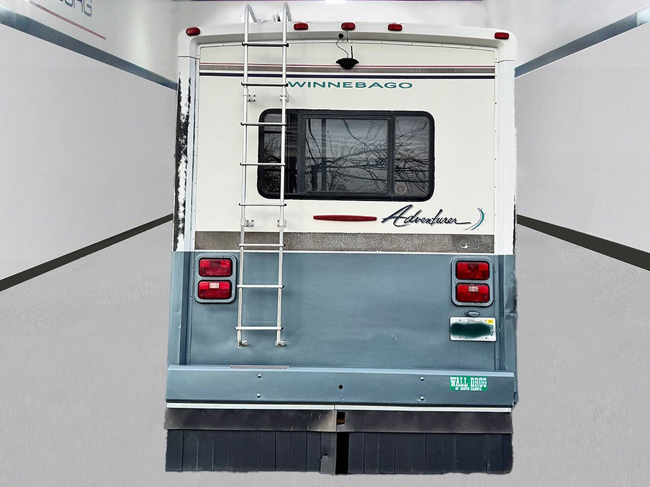 1996 Winnebago Adventurer for sale at Saccucci's Of Schaumburg in Schaumburg, IL