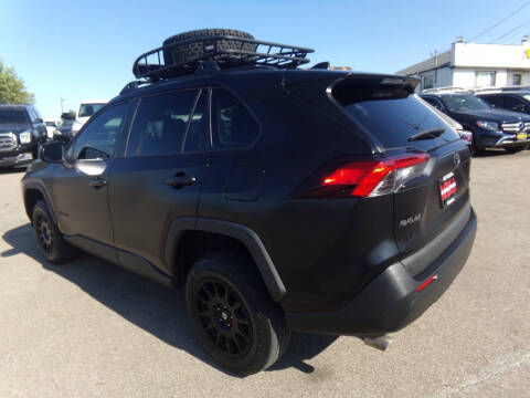 2019 Toyota RAV4 LE