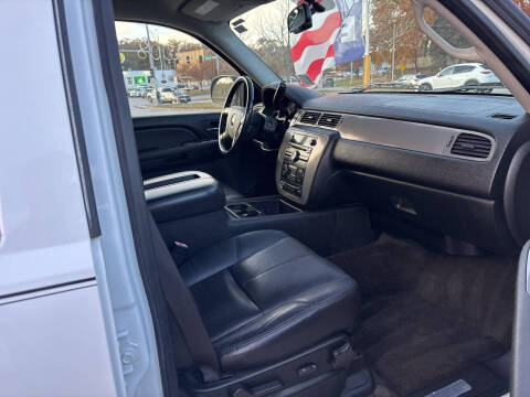 2008 Chevrolet Suburban LTZ