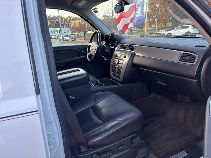 2008 Chevrolet Suburban LTZ