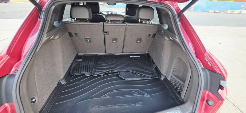 2016 Porsche Macan S