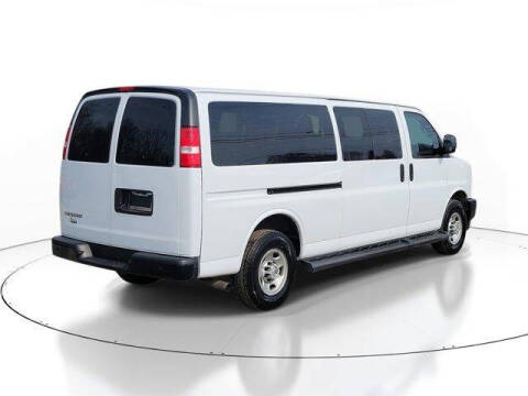 2023 Chevrolet Express LS 3500