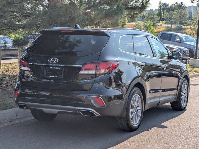2017 Hyundai Santa Fe SE