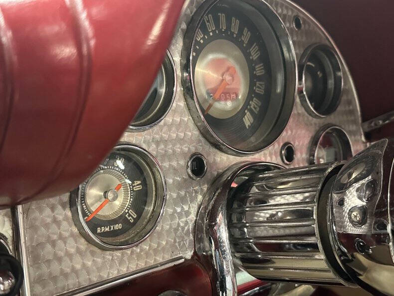 1957 Ford Thunderbird
