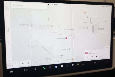 2022 Tesla Model S Plaid