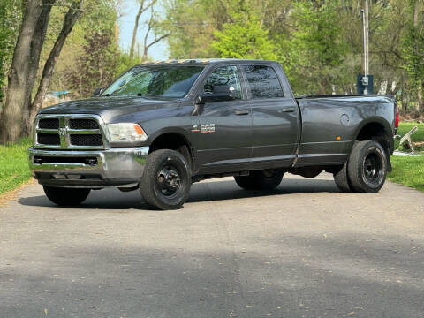 2015 RAM 3500 for sale at OVERDRIVE AUTO SALES, LLC. in Clarksville IN