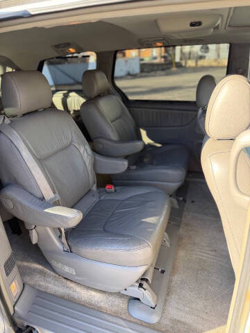 2008 Toyota Sienna XLE