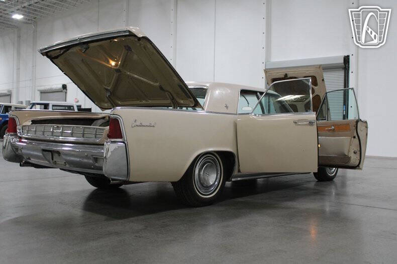 1963 Lincoln Continental