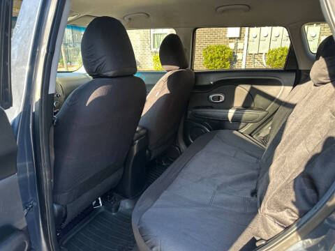 2014 Kia Soul +