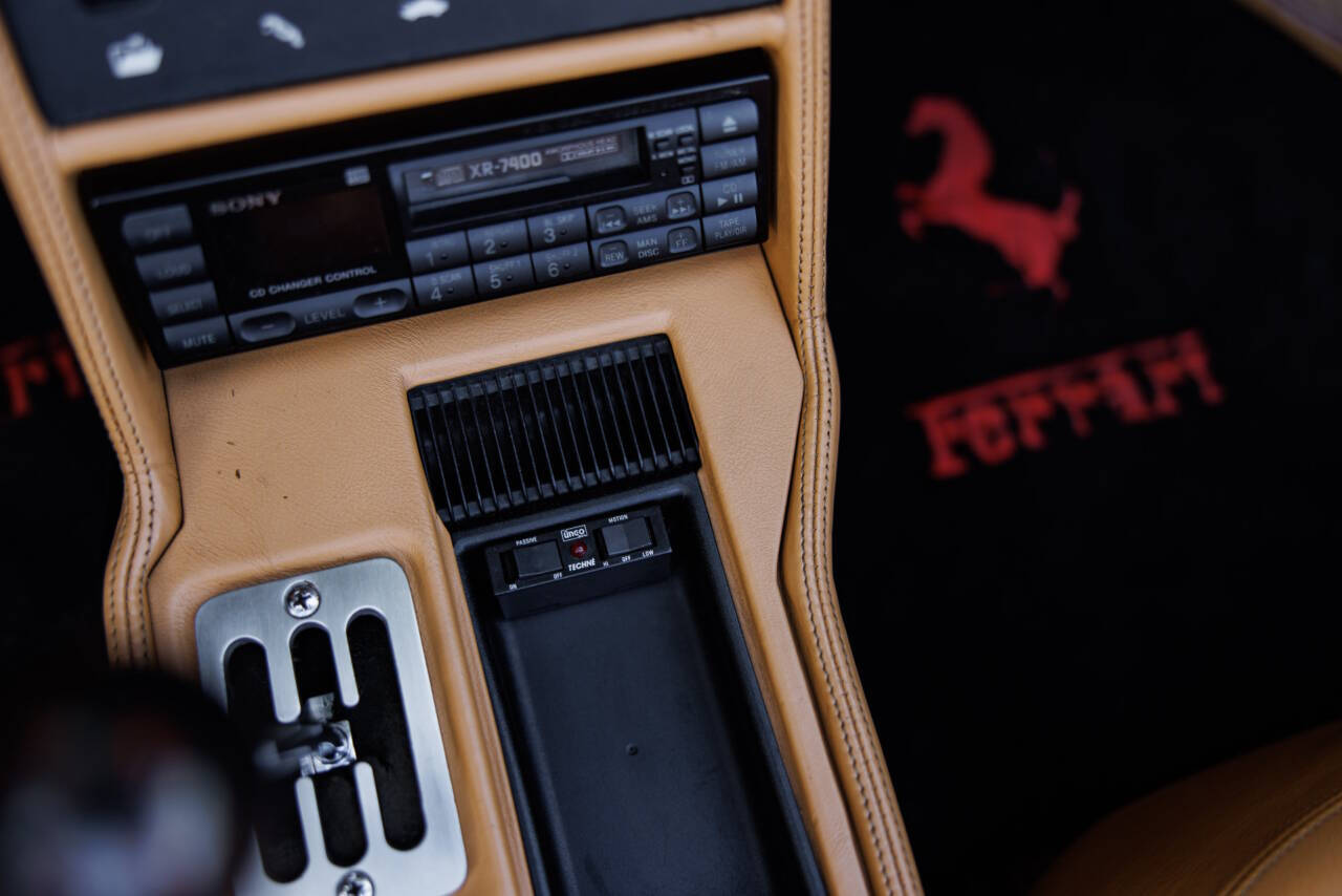 1989 Ferrari Mondial 34