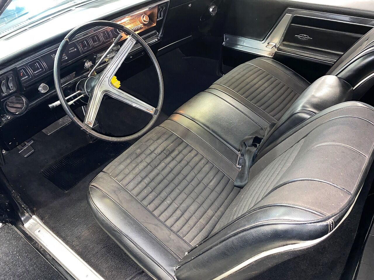 1966 Buick Riviera 39
