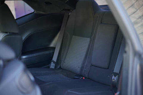 2016 Dodge Challenger SXT