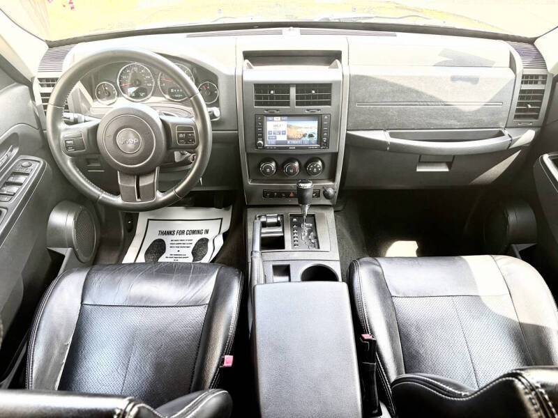 2011 Jeep Liberty Sport Jet