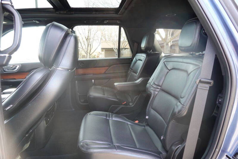 2019 Lincoln Navigator Select