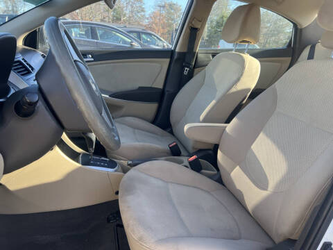 2014 Hyundai Accent GLS