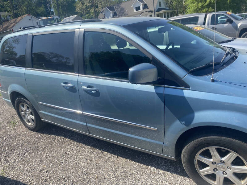 2010 Chrysler Town and Country for sale at WHEELER AUTOMOTIVE in Fort Calhoun NE