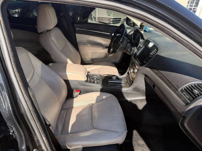 2015 Chrysler 300 C