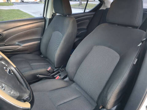 2019 Nissan Versa SV