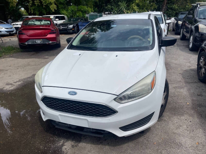 2016 Ford Focus S