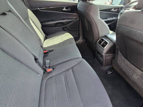 2020 Kia Sorento S V6