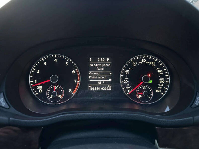 2013 Volkswagen Passat SEL Premium